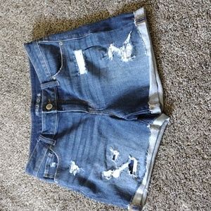 MAURICES cuffed stretch denim  jean shorts| Size 8
